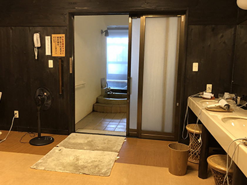 本館1階大浴場 入り口